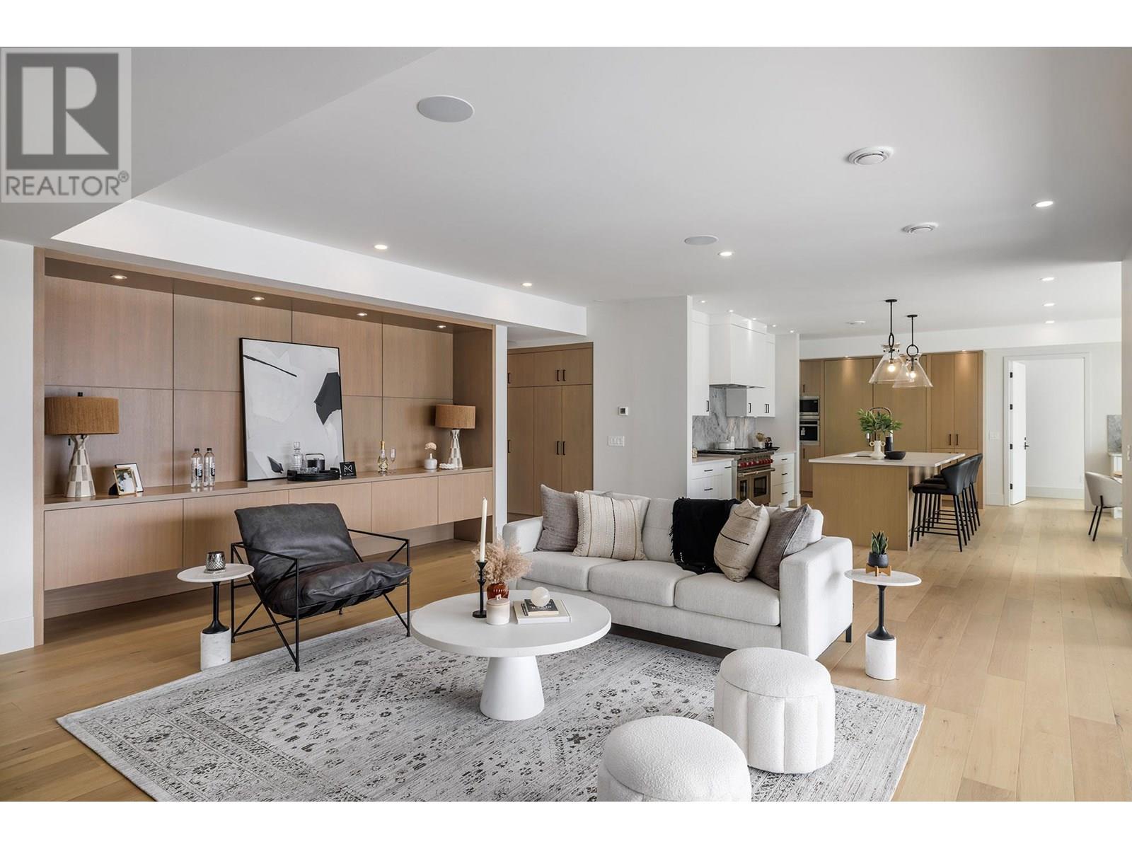  1392 Vineyard Drive, West Kelowna