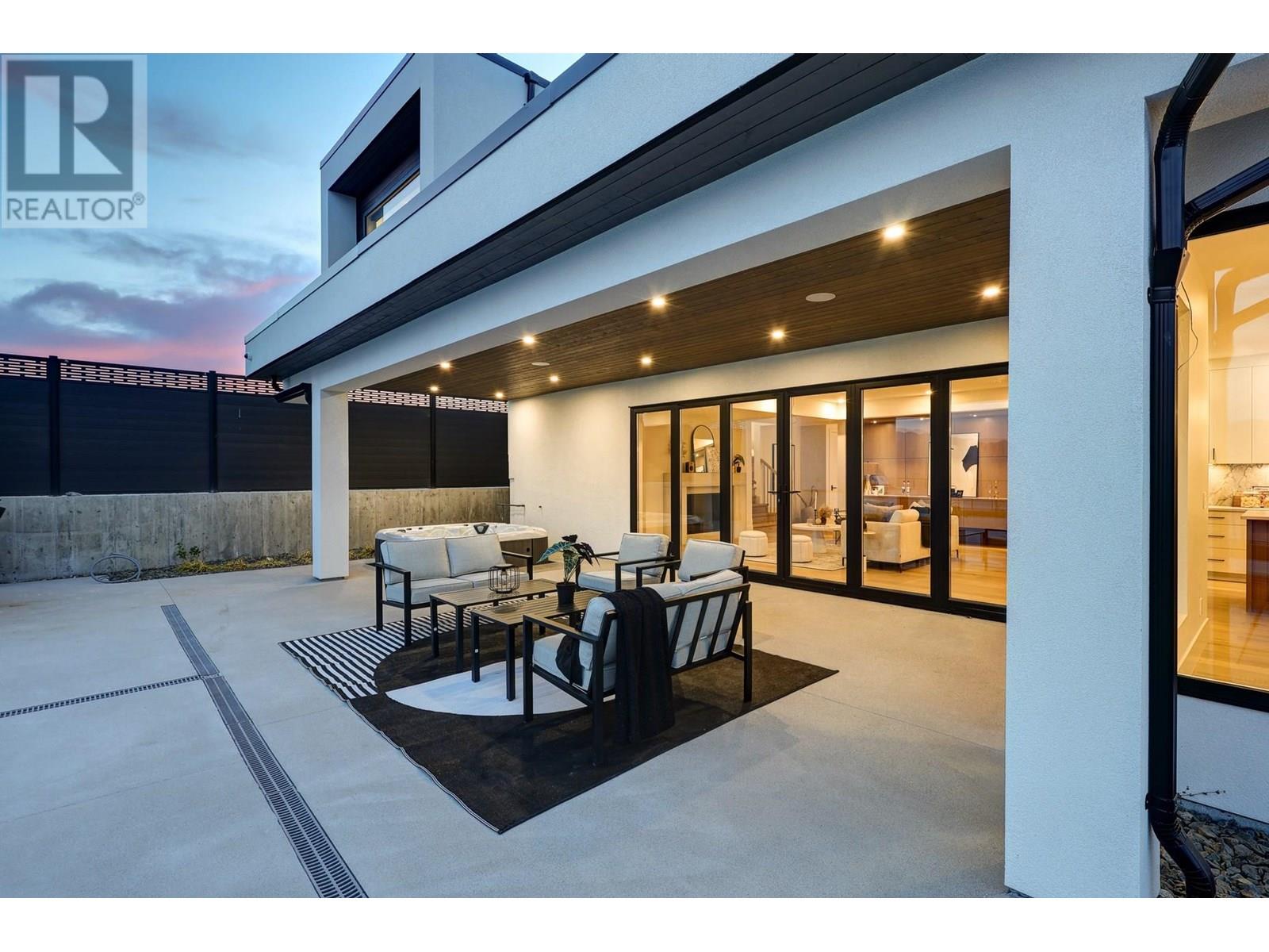  1392 Vineyard Drive, West Kelowna