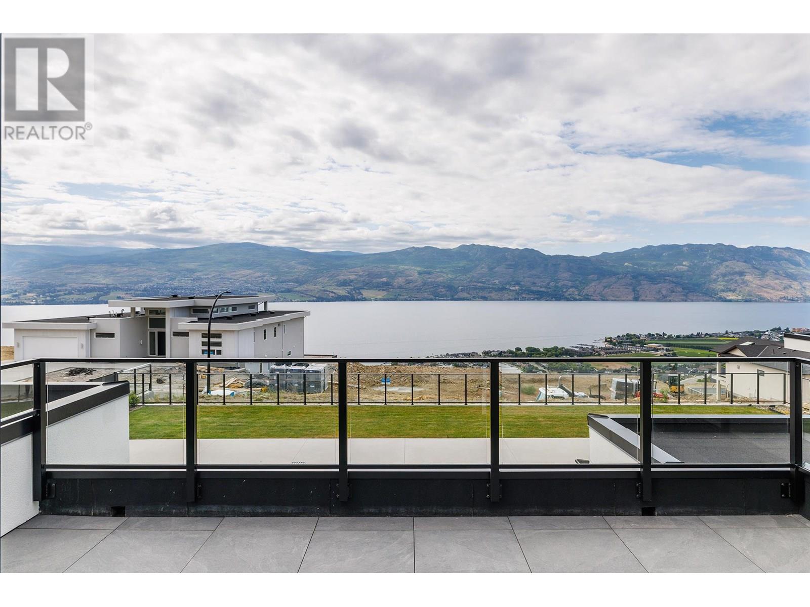  1392 Vineyard Drive, West Kelowna