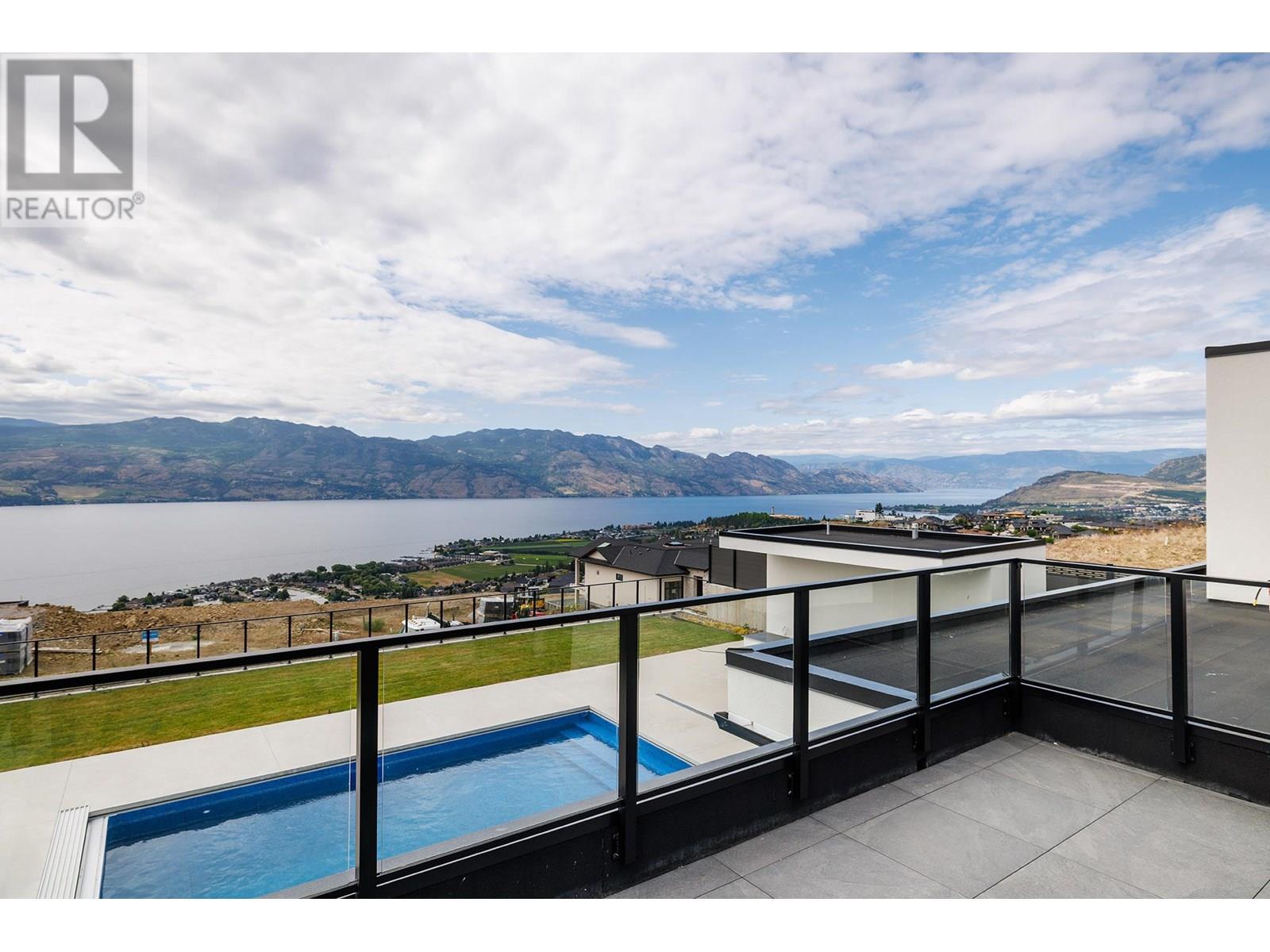  1392 Vineyard Drive, West Kelowna