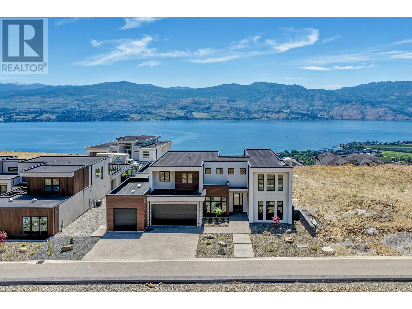  1392 Vineyard Drive, West Kelowna