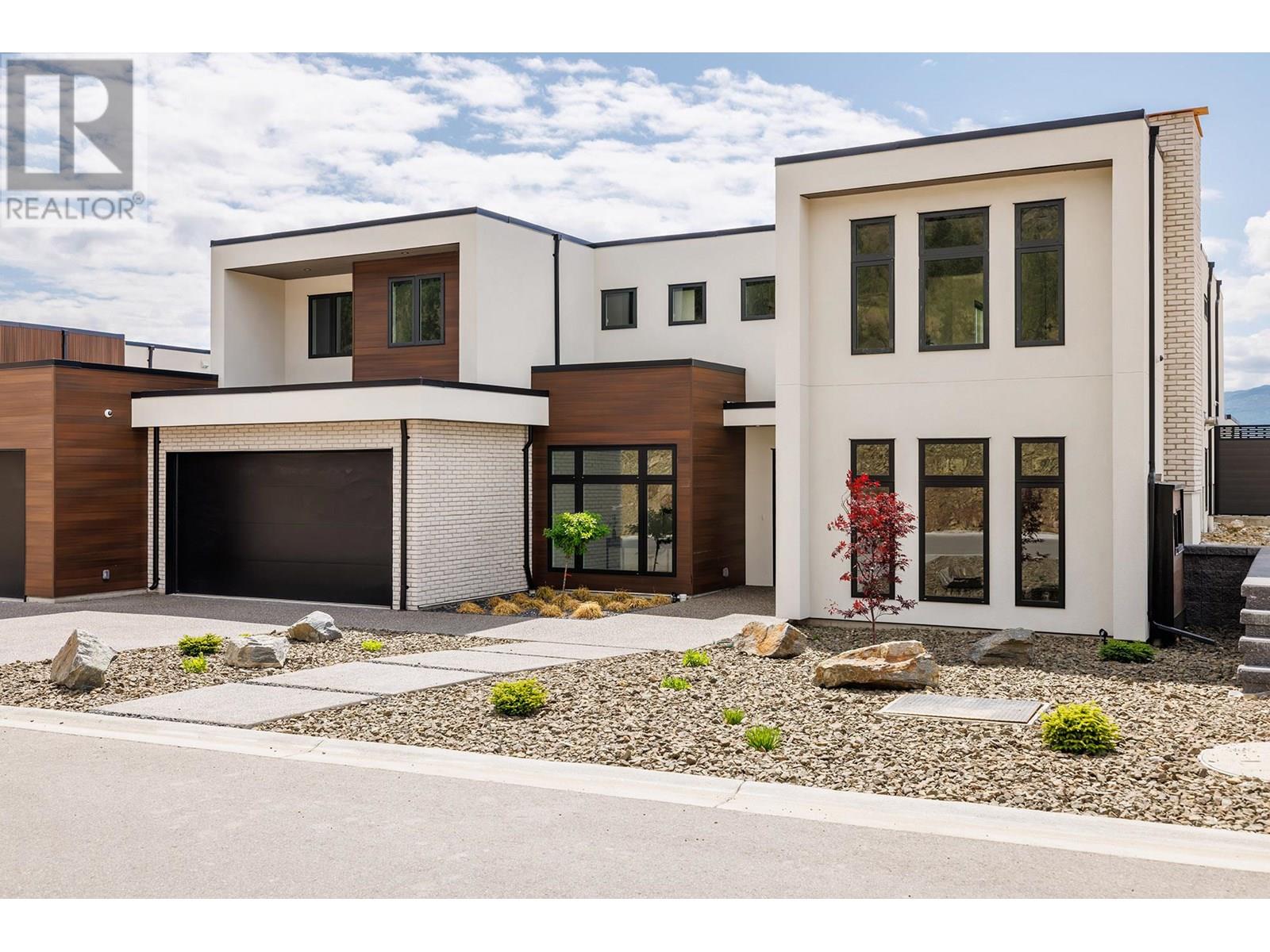  1392 Vineyard Drive, West Kelowna