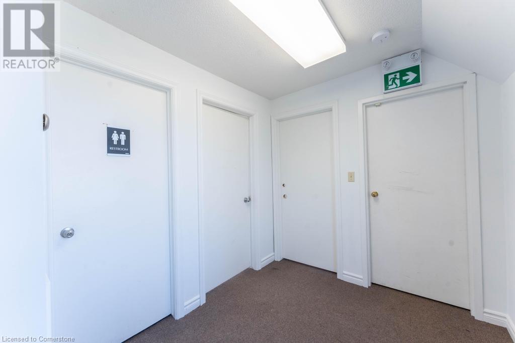Photo 17 of 923 Brant Street Unit 4, Burlington ON