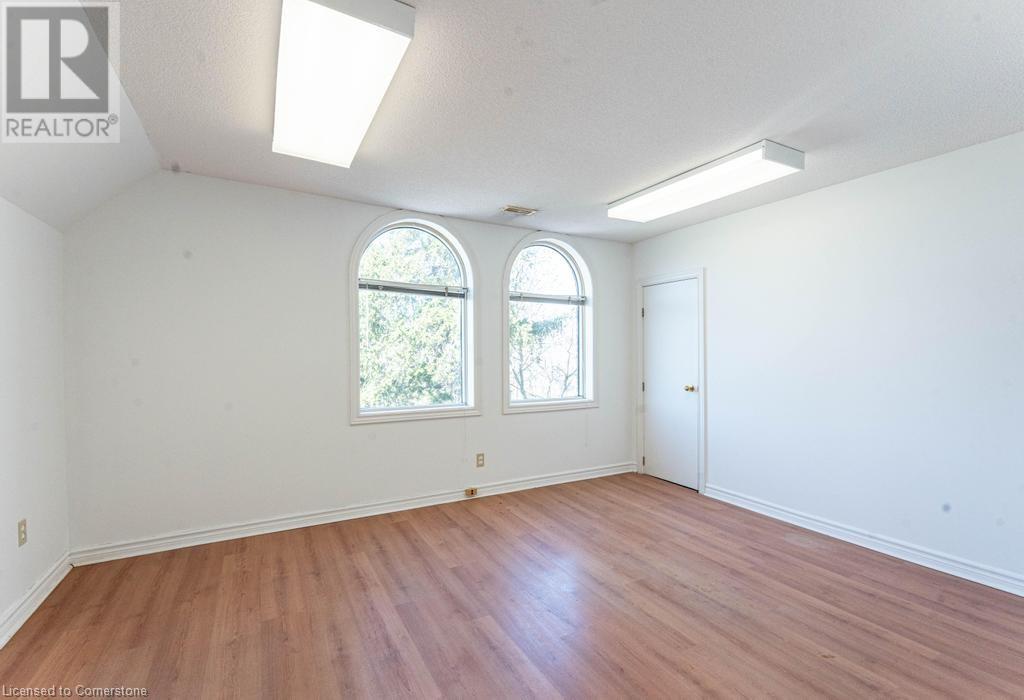 Photo 3 of 923 Brant Street Unit 4, Burlington ON