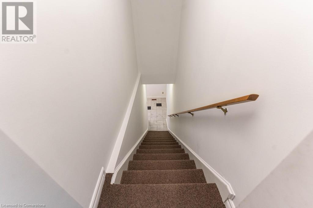 Photo 7 of 923 Brant Street Unit 4, Burlington ON