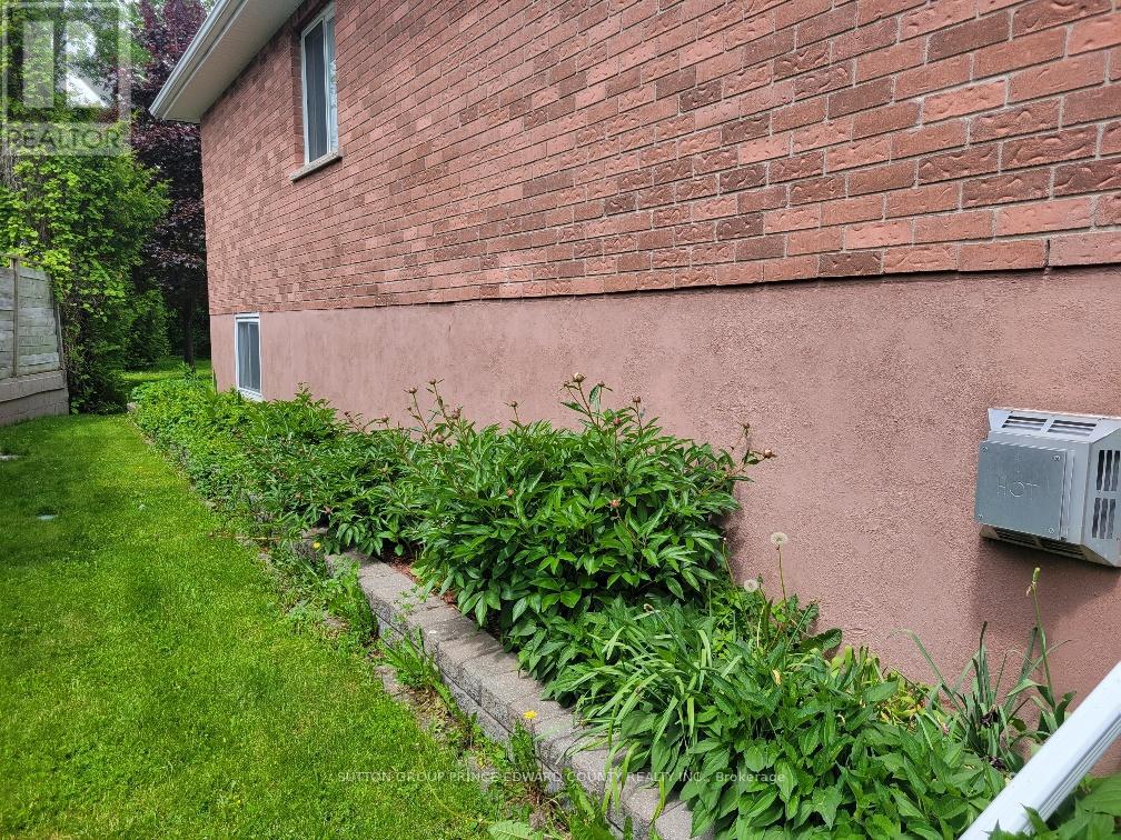 Photo 26 of 100 Selena Avenue, Belleville ON
