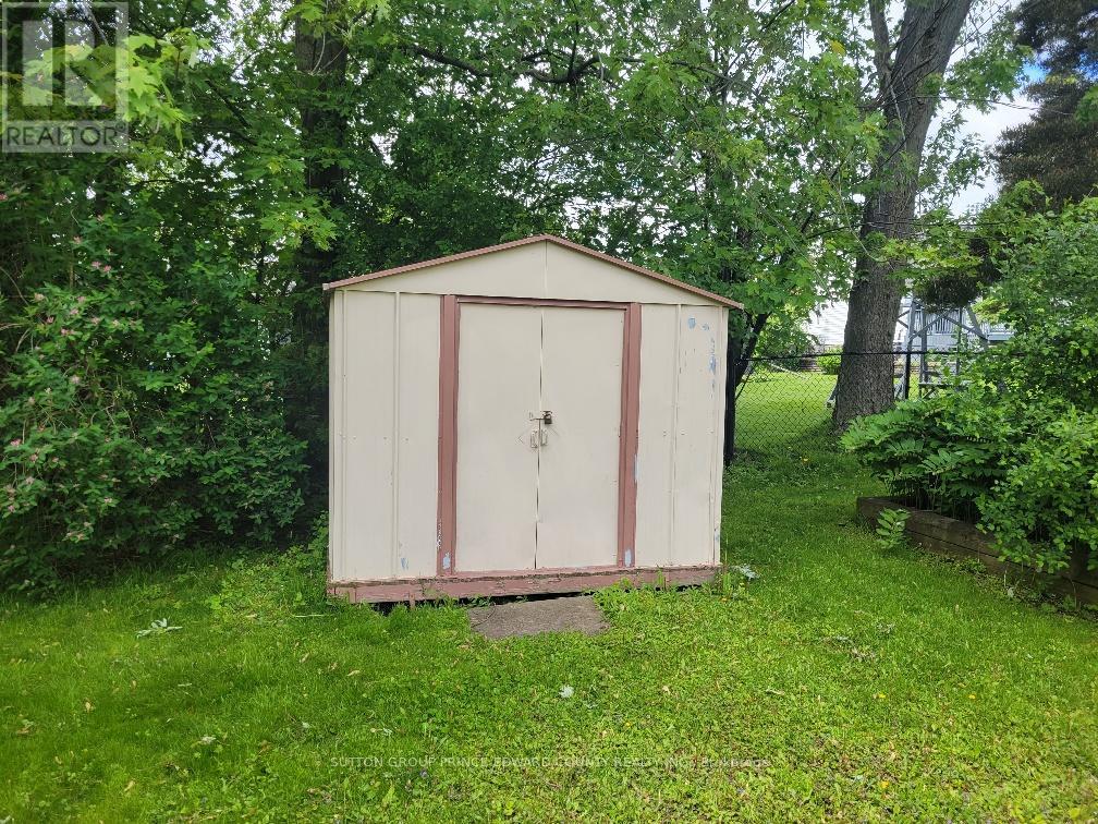 Photo 37 of 100 Selena Avenue, Belleville ON