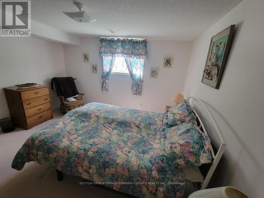 Photo 32 of 100 Selena Avenue, Belleville ON