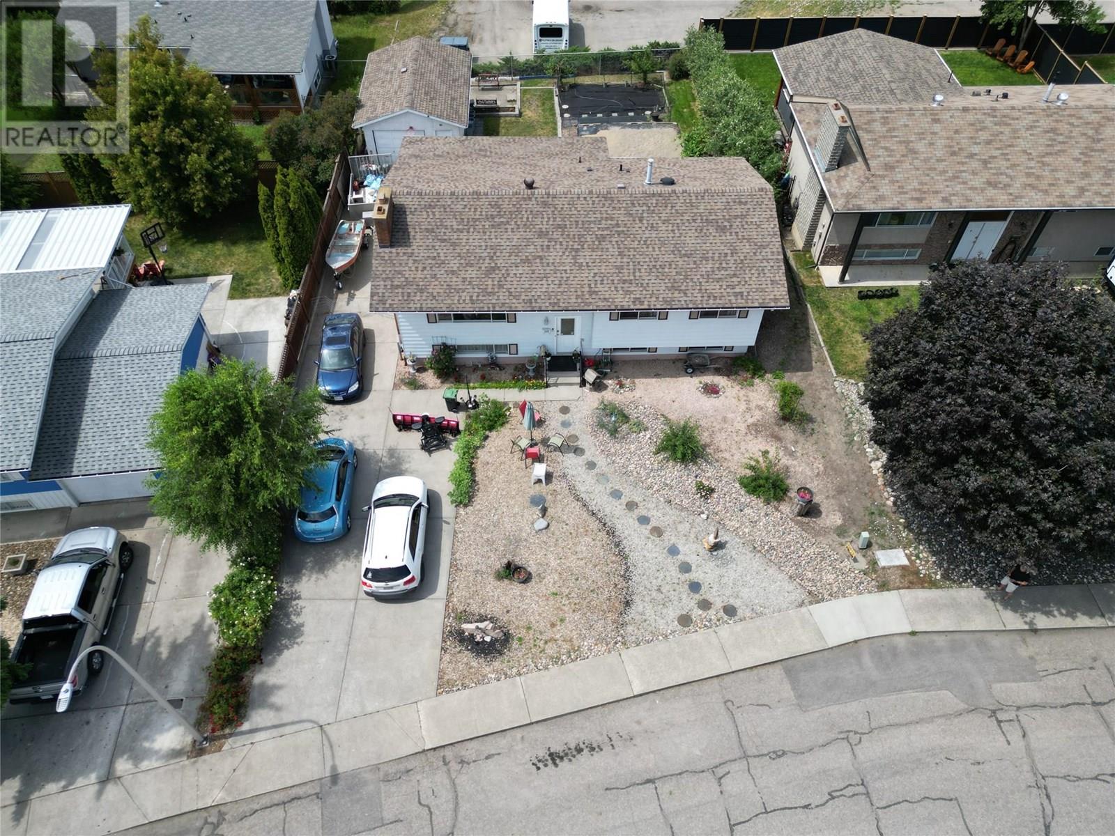 Photo 38 of 3102 13 Street, Vernon BC