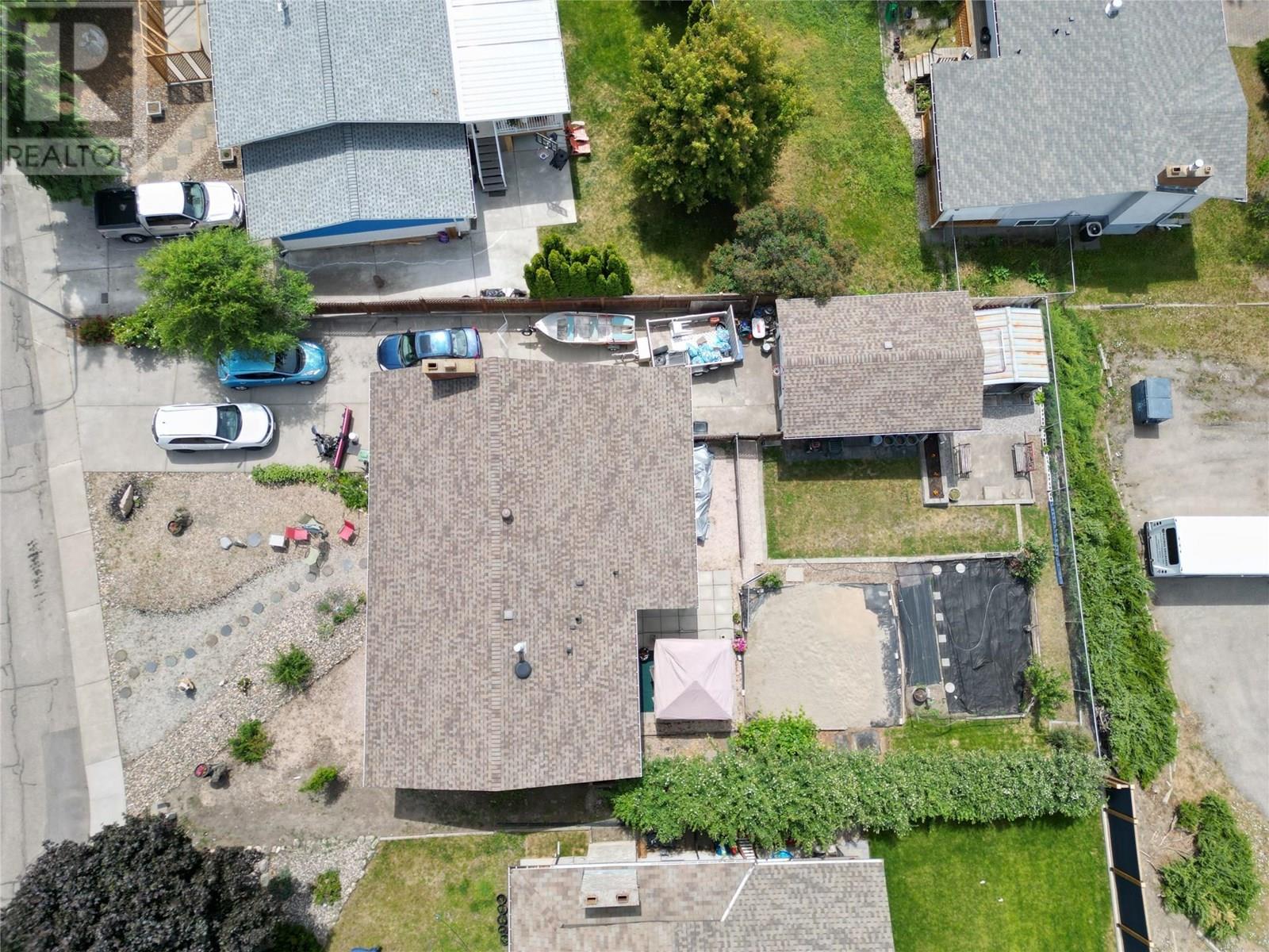 Photo 41 of 3102 13 Street, Vernon BC