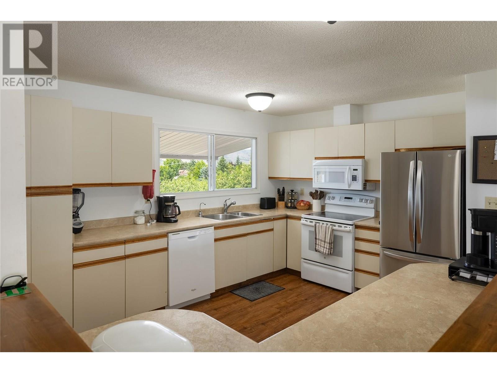 Photo 43 of 3102 13 Street, Vernon BC