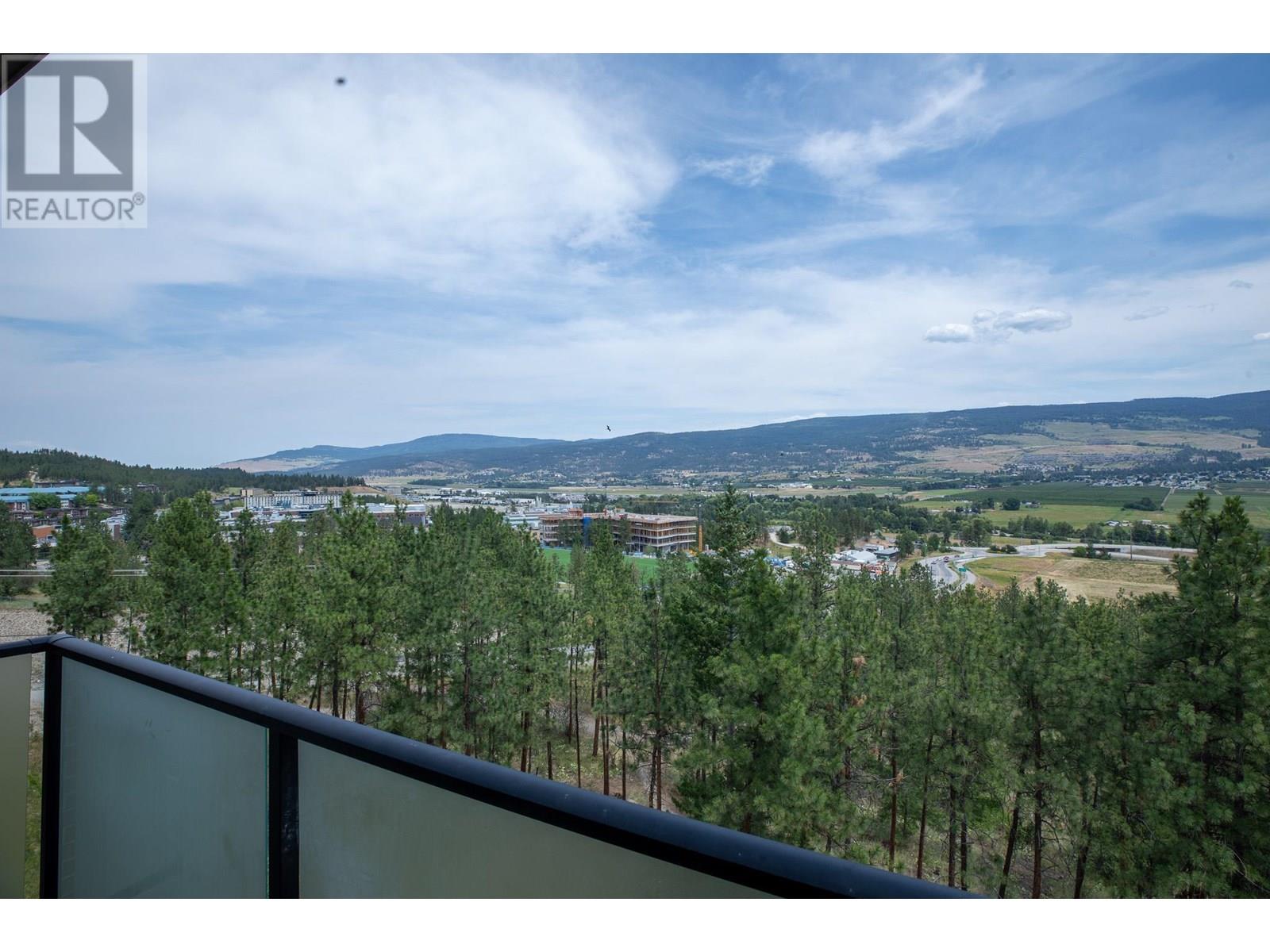 307 985 Academy Way, Kelowna