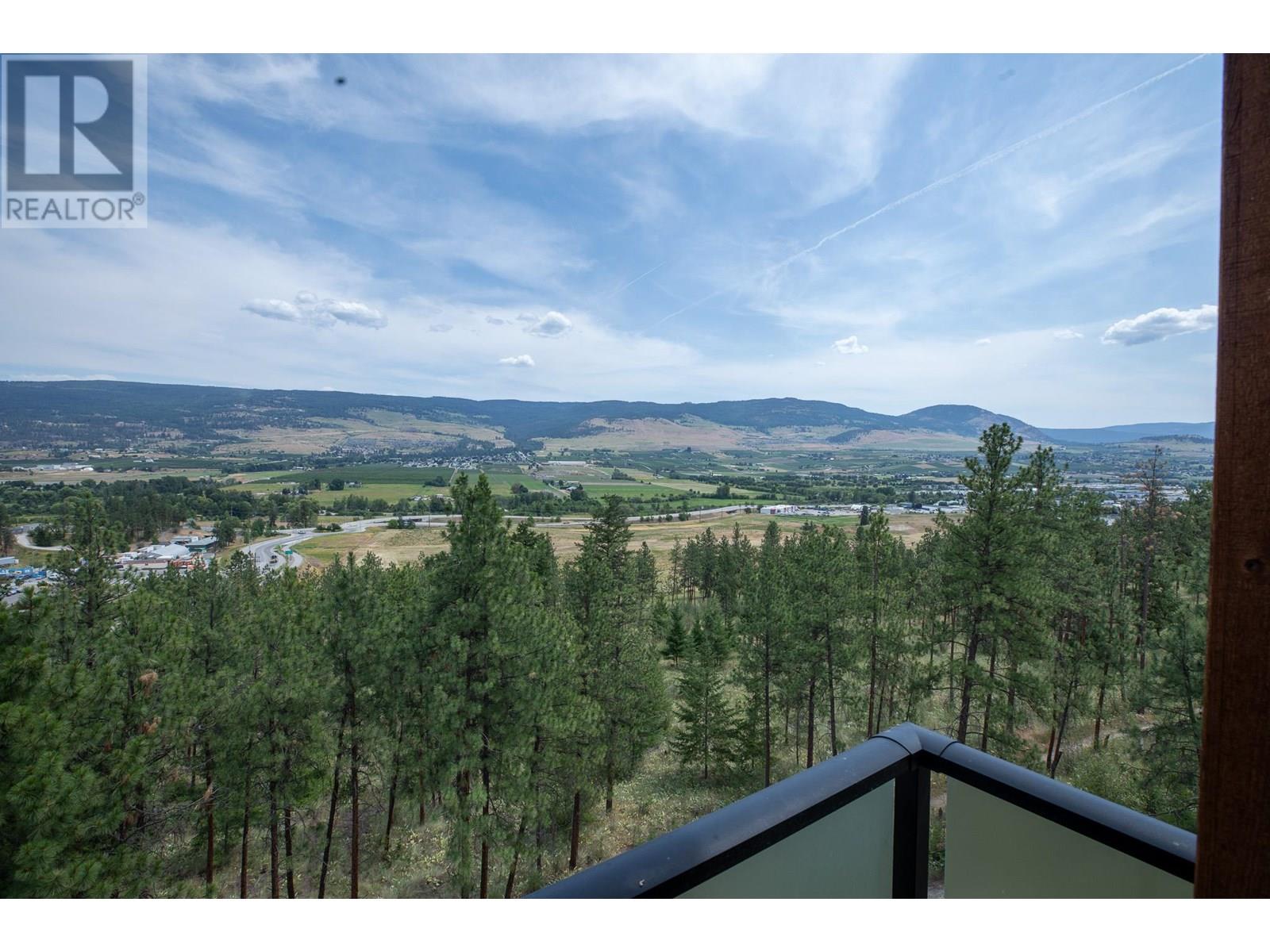 307 985 Academy Way, Kelowna