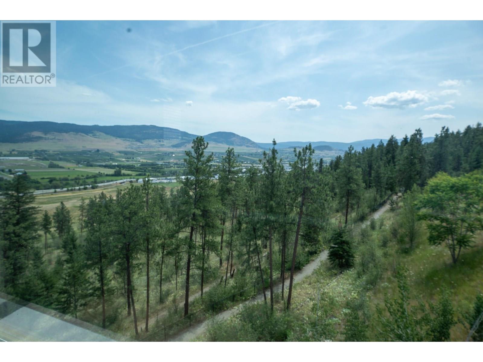 307 985 Academy Way, Kelowna