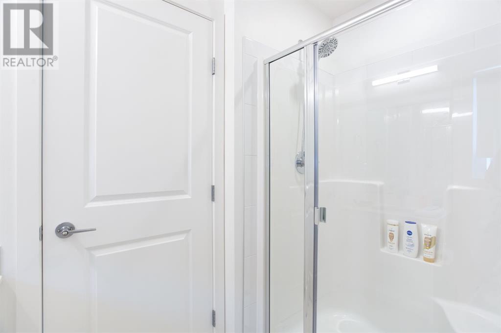 Single Family House for Sale in   Avenue SE Belvedere Calgary 