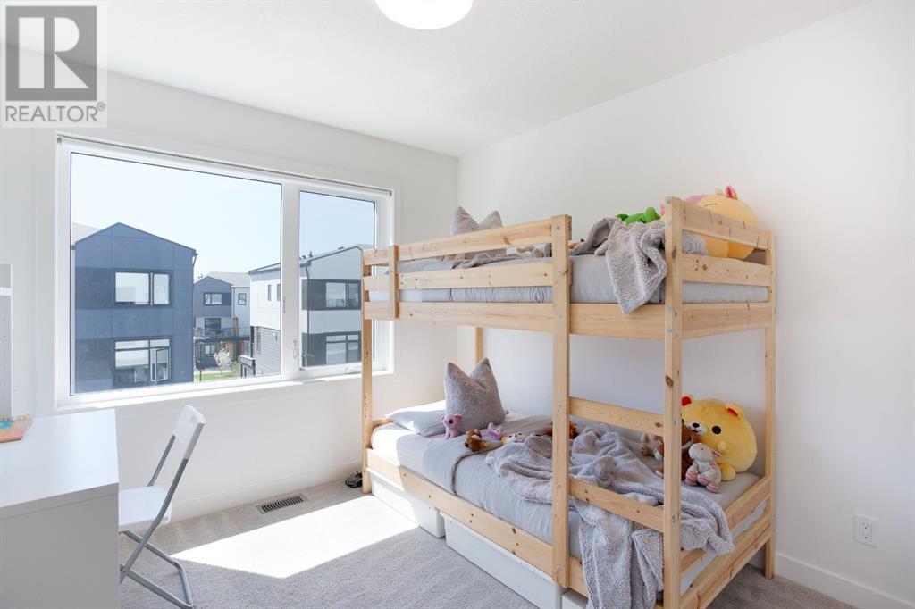 Single Family House for Sale in   Avenue SE Belvedere Calgary 