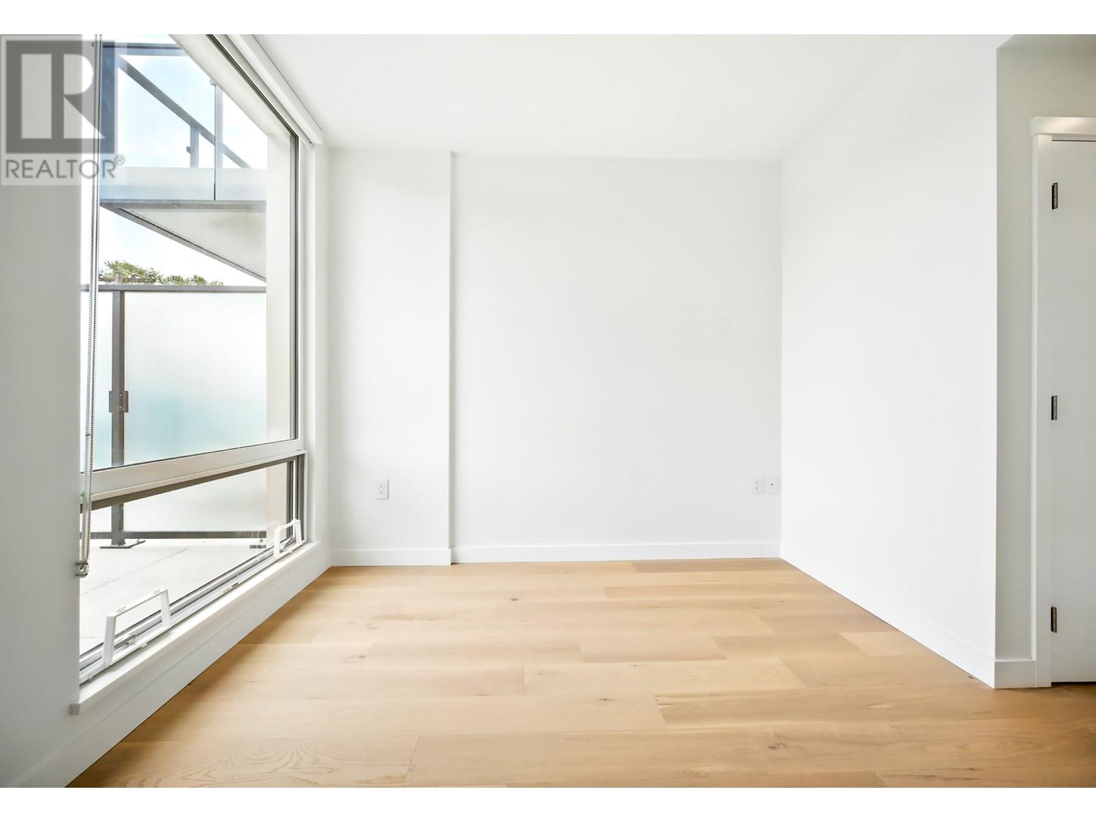 Photo 15 of 315 5212 Cambie Street, Vancouver BC