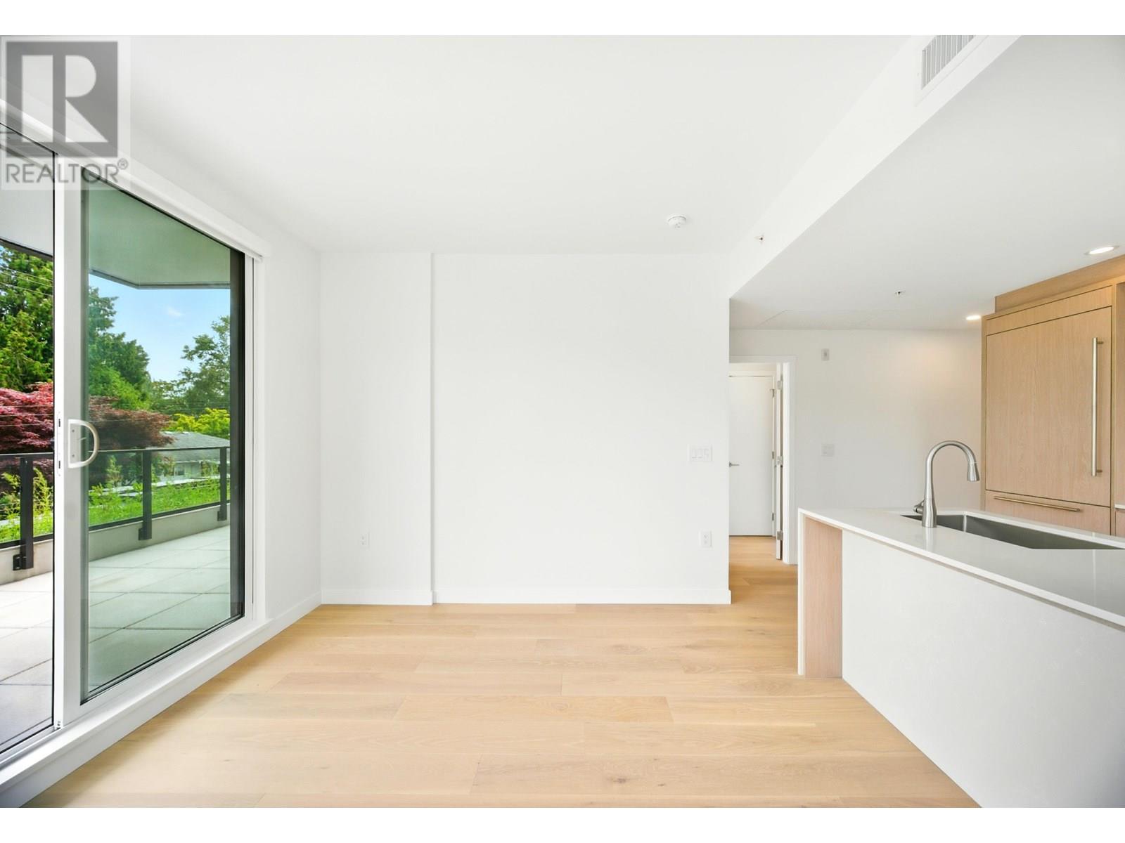 Photo 22 of 315 5212 Cambie Street, Vancouver BC