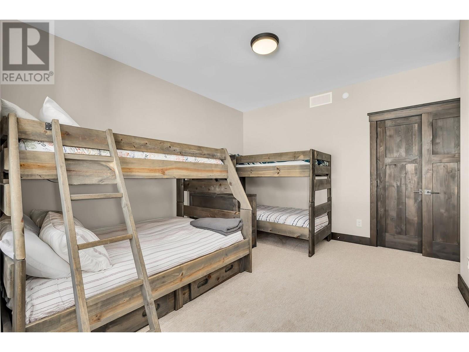 550 Feathertop Way, Big White