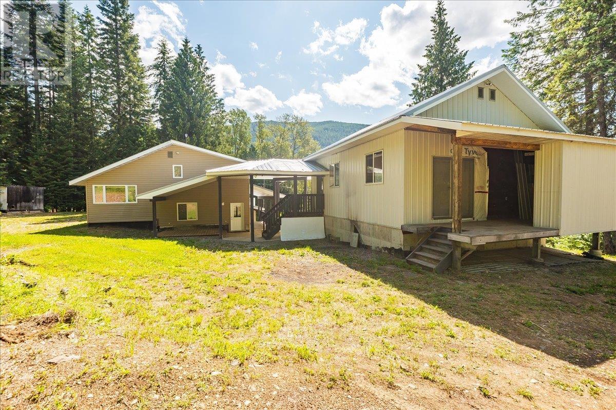 5270 Callbeck Road, Nelson