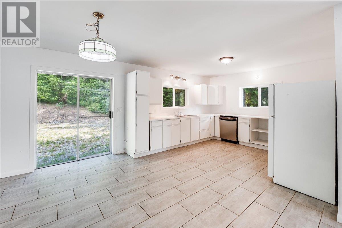 5270 Callbeck Road, Nelson
