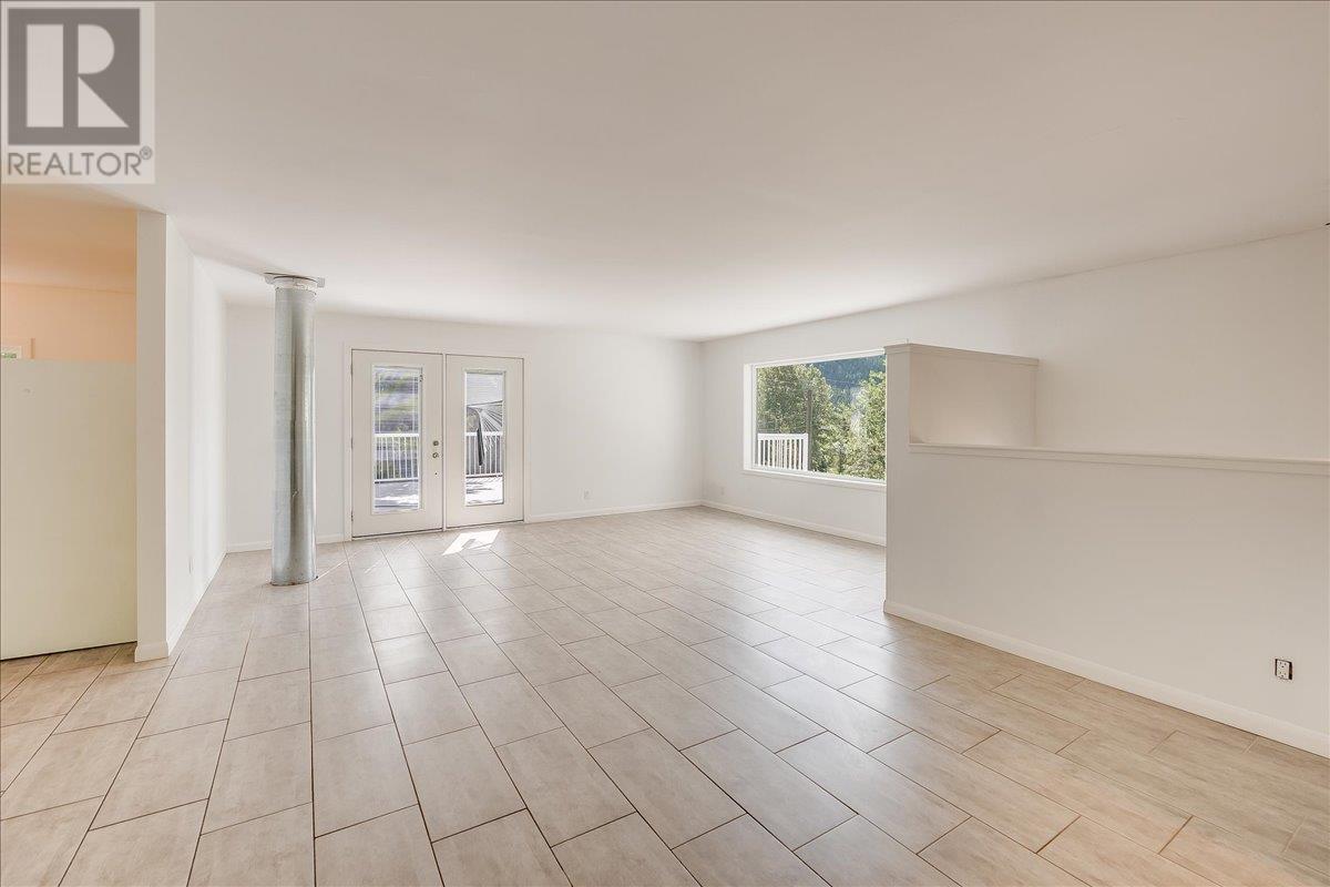 5270 Callbeck Road, Nelson