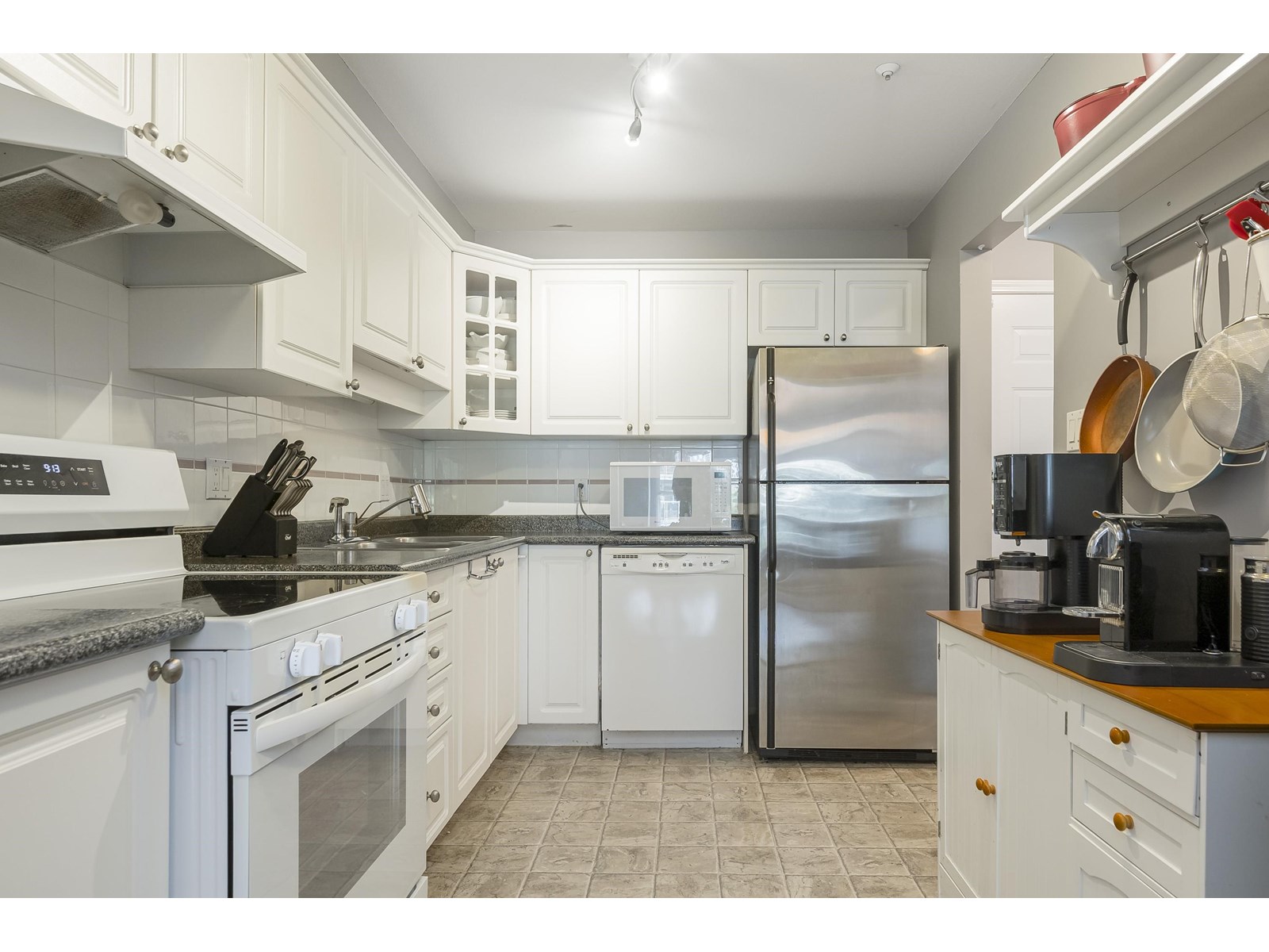 Photo 13 of 209 9018 208 Street, Langley BC