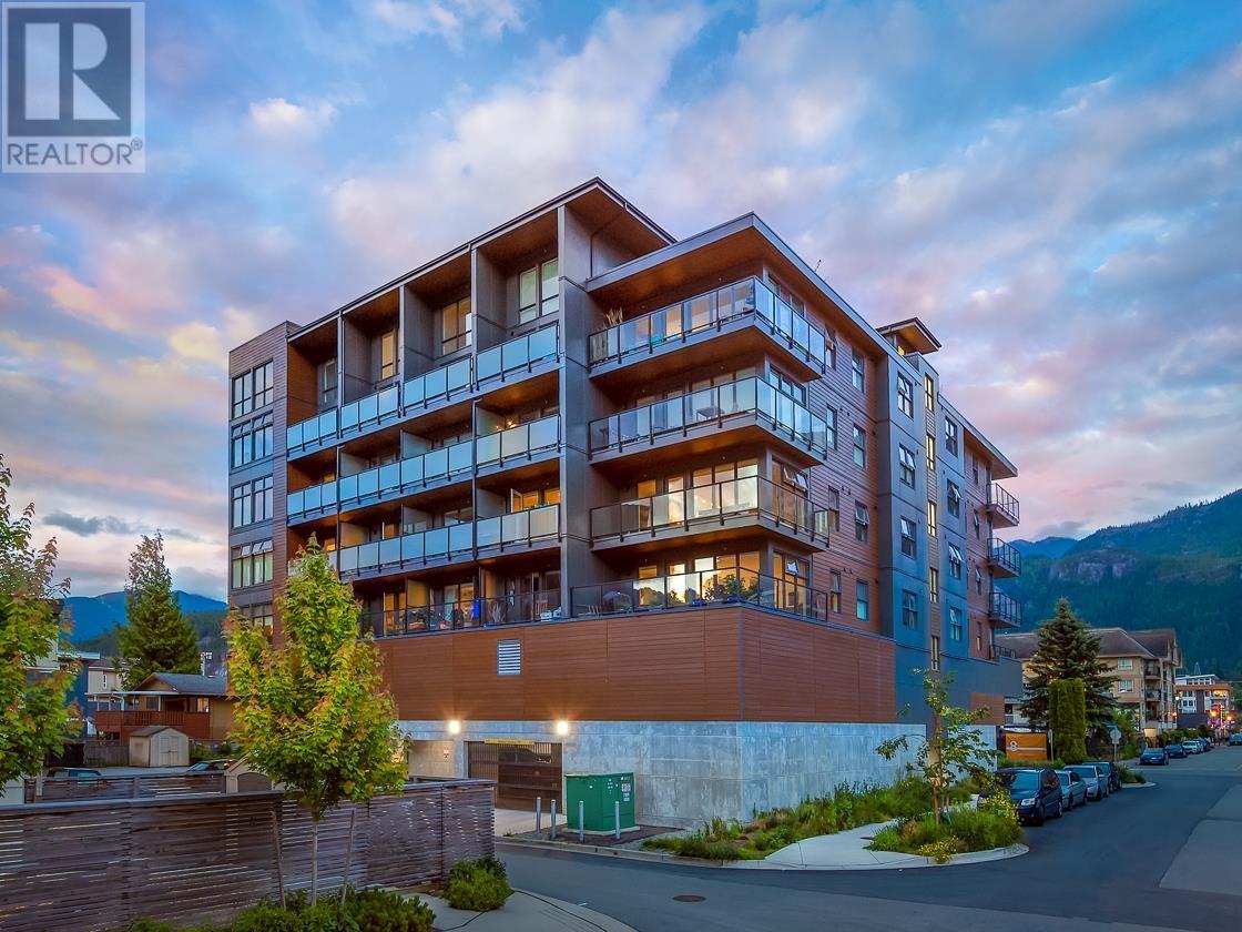 405 38013 THIRD AVENUE, Squamish real estate listing R2993376