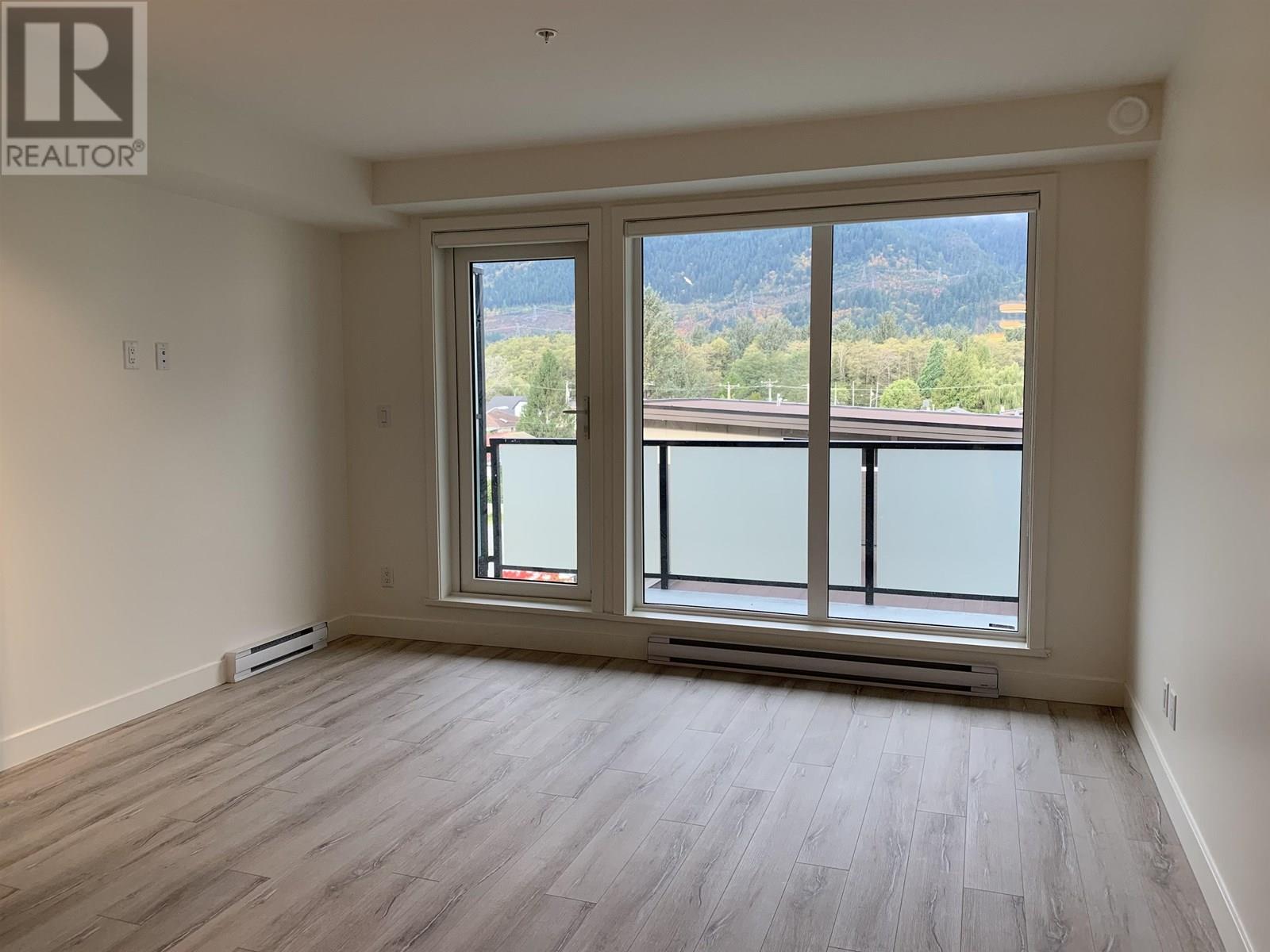 405 38013 THIRD AVENUE, Squamish real estate listing R2993376