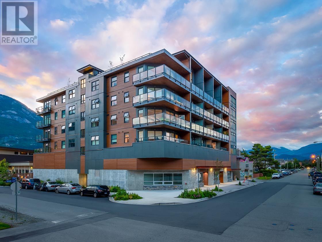 405 38013 THIRD AVENUE, Squamish real estate listing R2993376