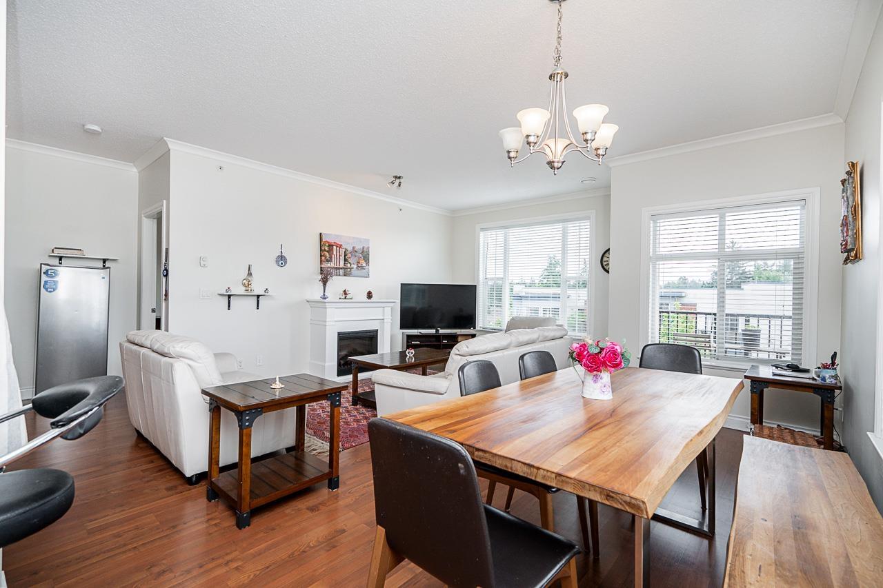 Photo 11 of 408 20286 53 A Avenue, Langley BC