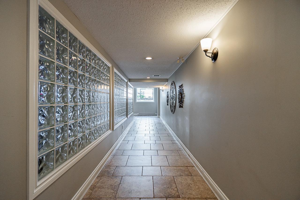 Photo 31 of 408 20286 53 A Avenue, Langley BC
