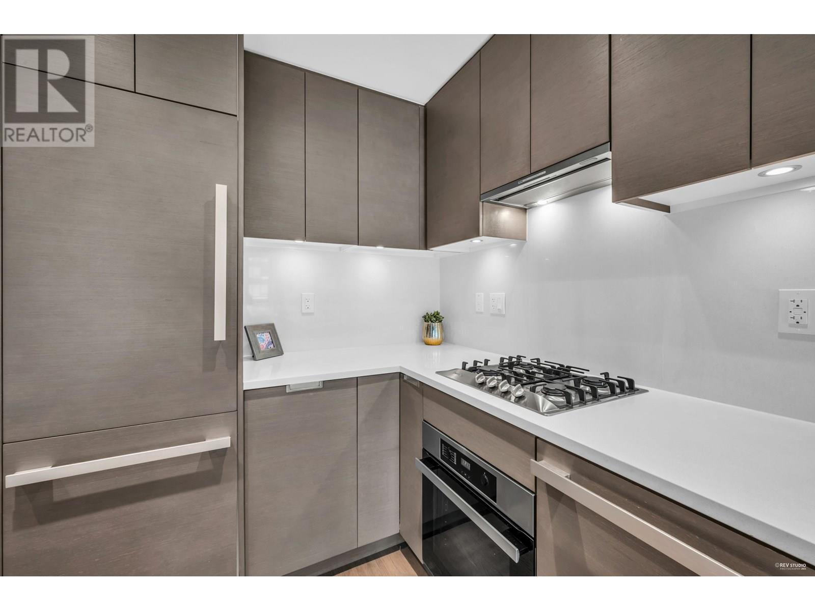 Photo 17 of 407 6328 Cambie Street, Vancouver BC