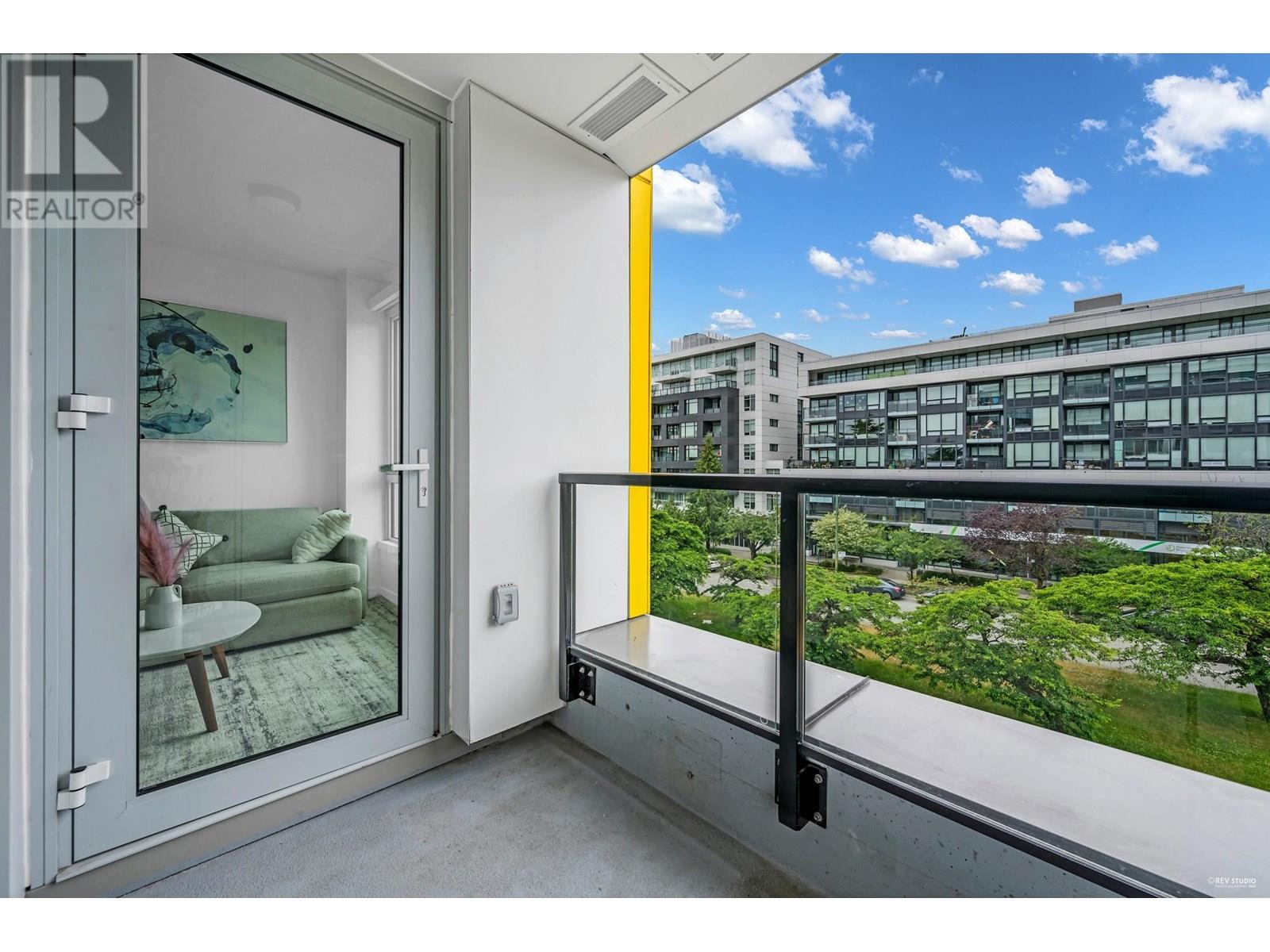 Photo 4 of 407 6328 Cambie Street, Vancouver BC