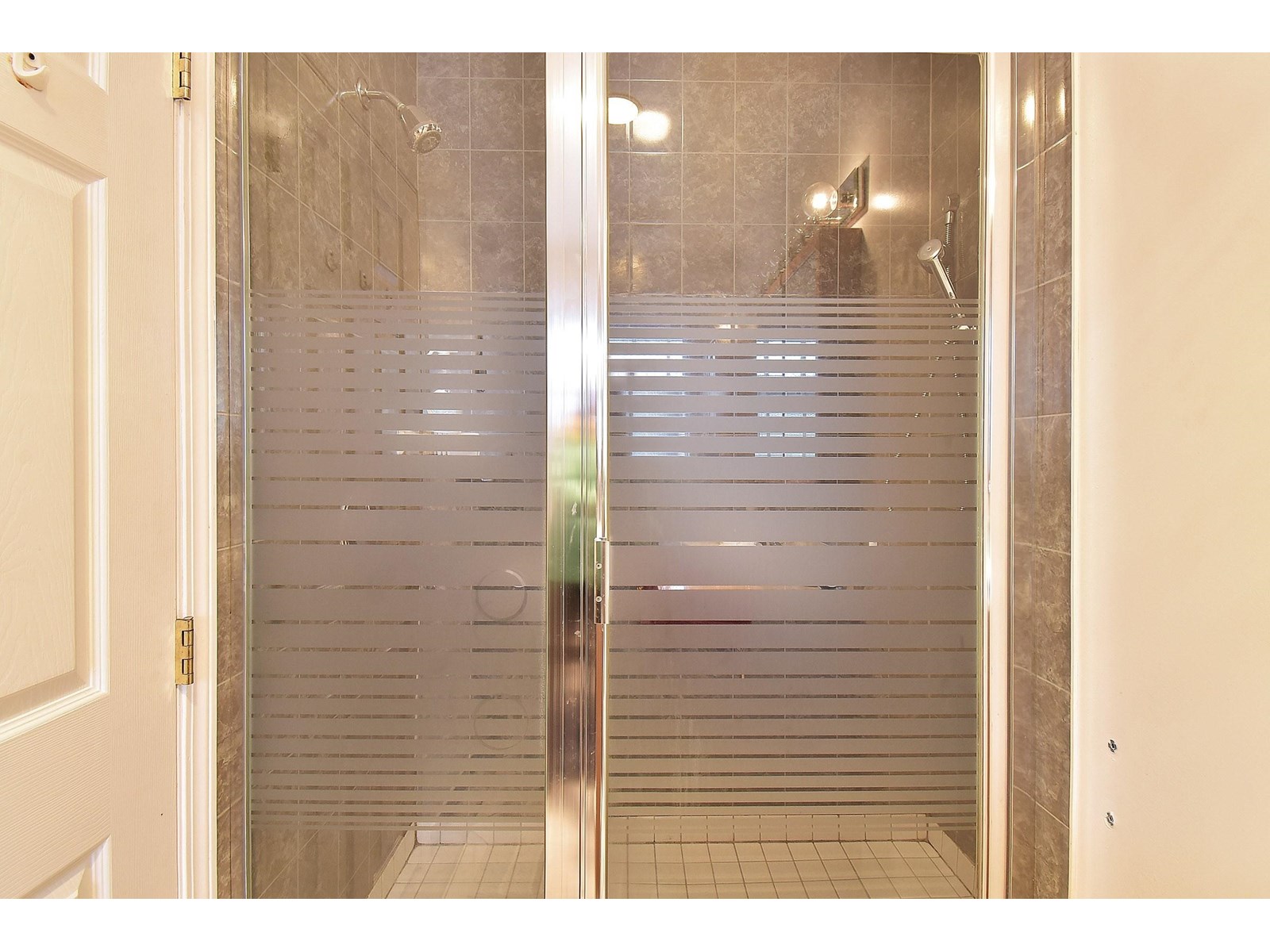 1589 LANCASTER STREET, White Rock