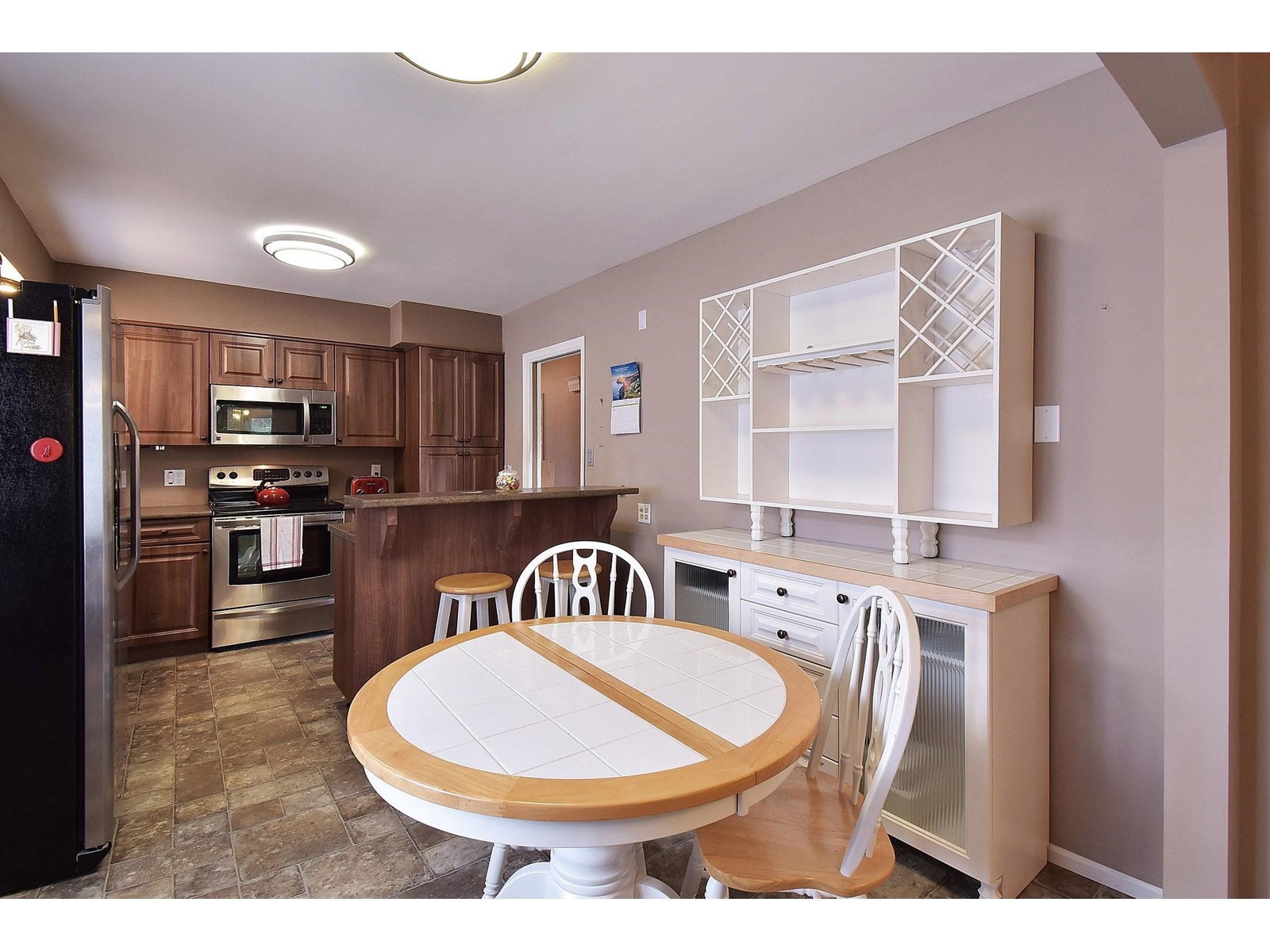 1589 LANCASTER STREET, White Rock