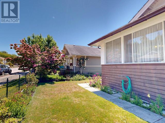 5751 MAPLE AVE, Powell River