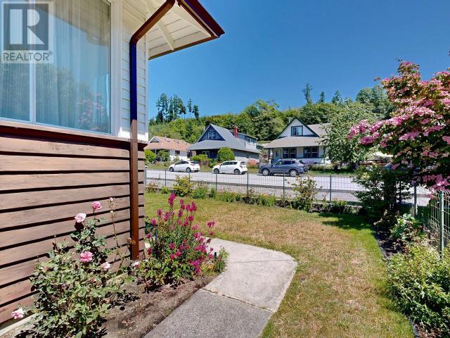 5751 MAPLE AVE, Powell River