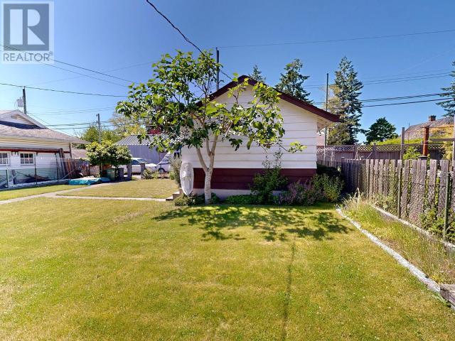 5751 MAPLE AVE, Powell River