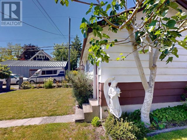 5751 MAPLE AVE, Powell River