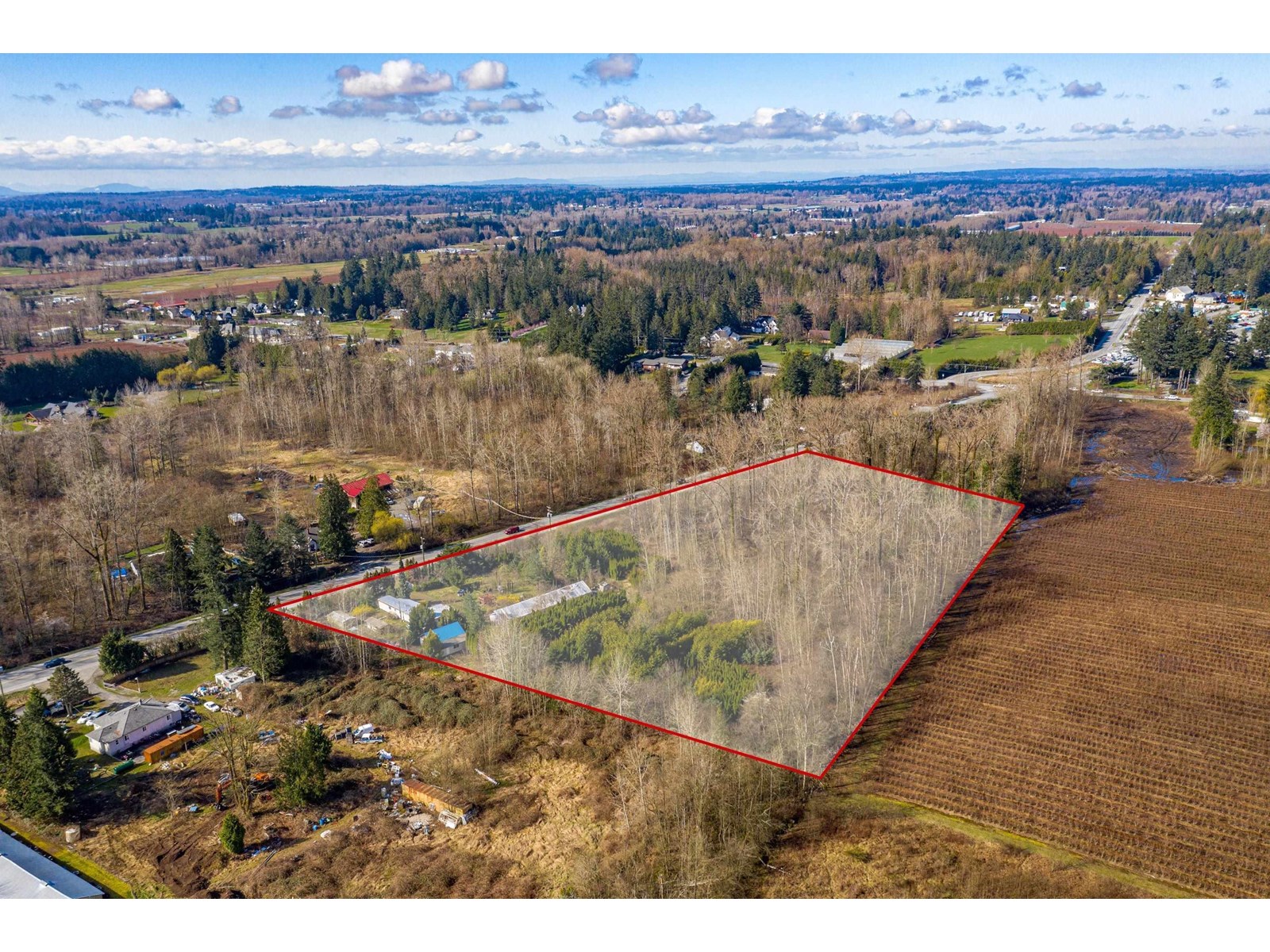 Photo 4 of 24183 Fraser Highway, Langley BC