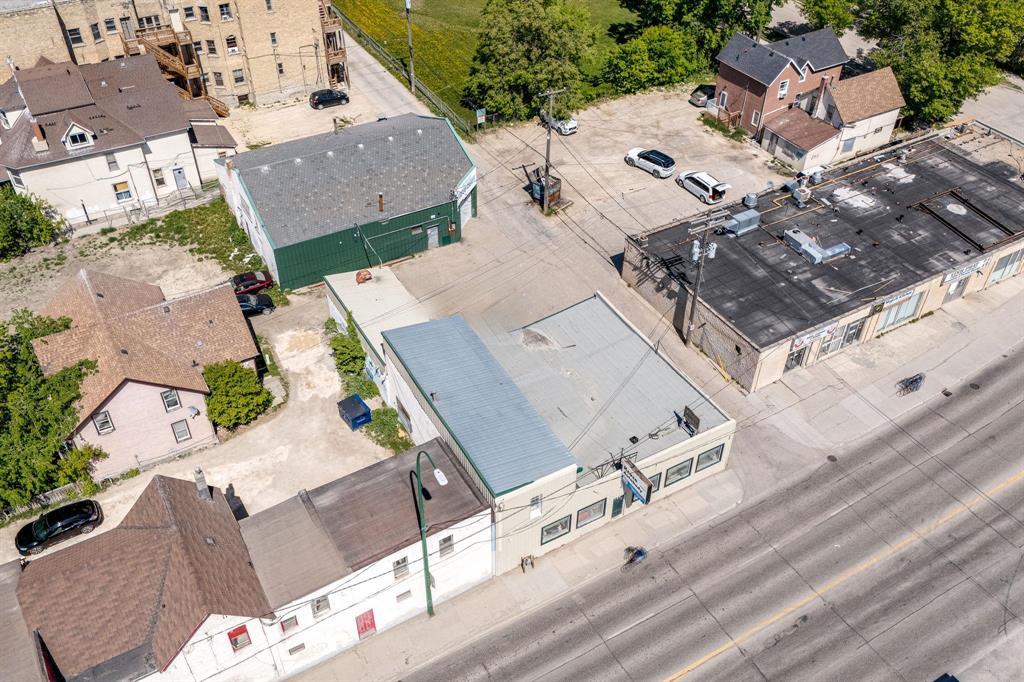 Photo 9 of 146 Isabel Street, Winnipeg MB