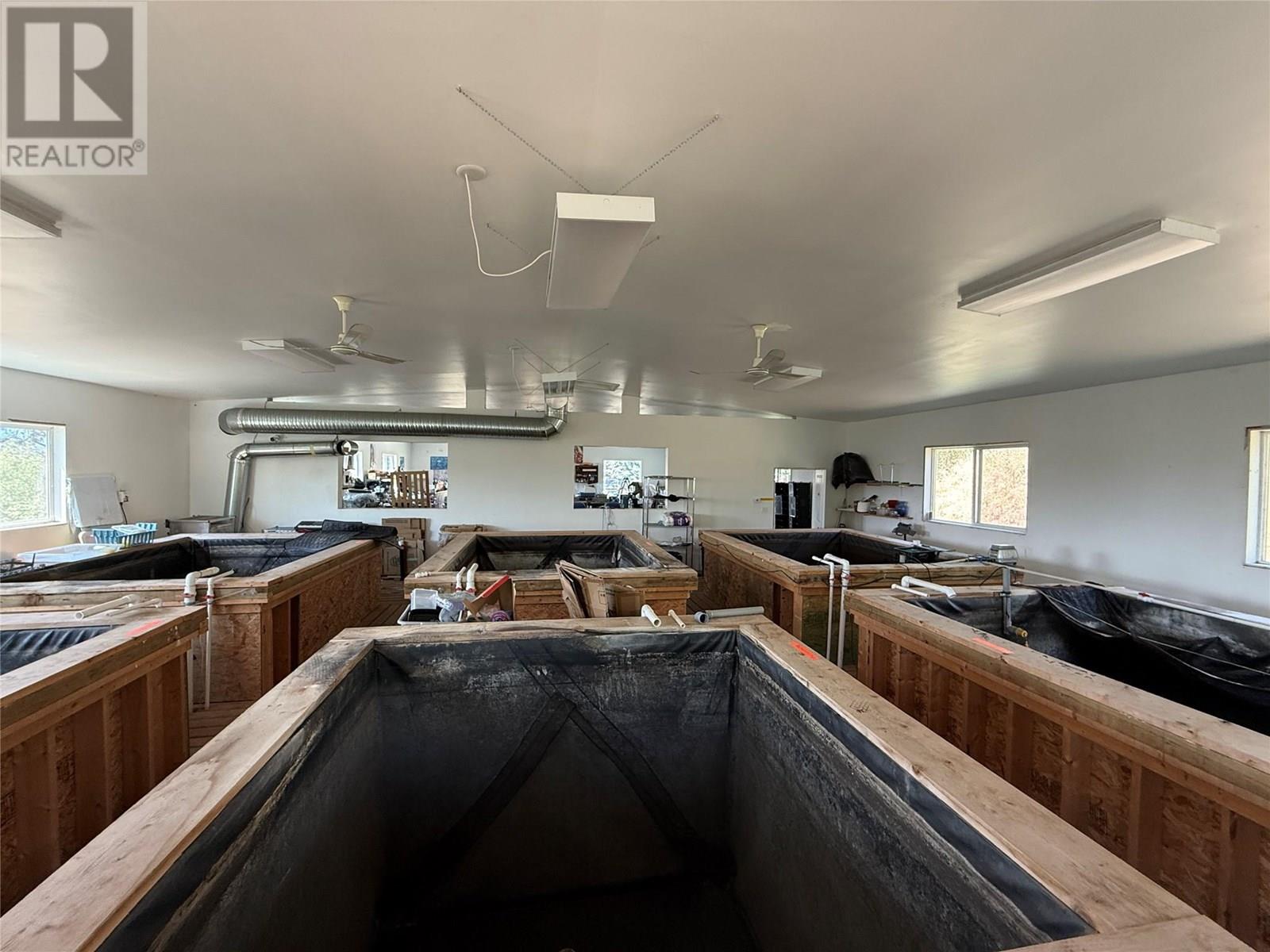  1605 Garner Road, Kelowna