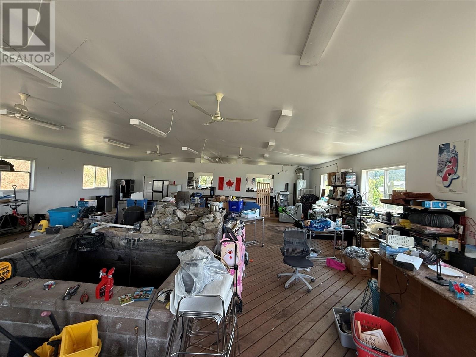  1605 Garner Road, Kelowna