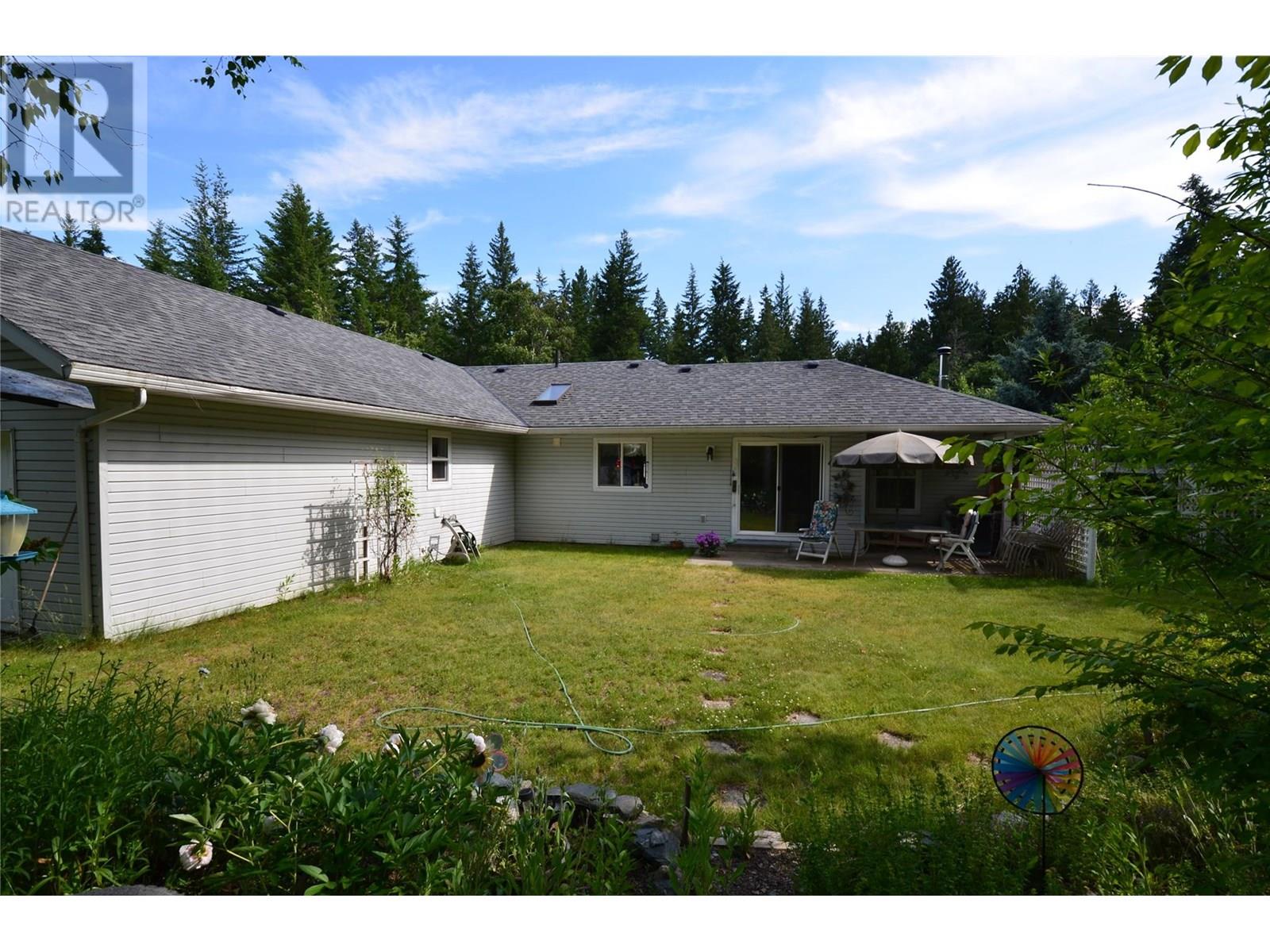  3915 Express Point Road, Scotch Creek