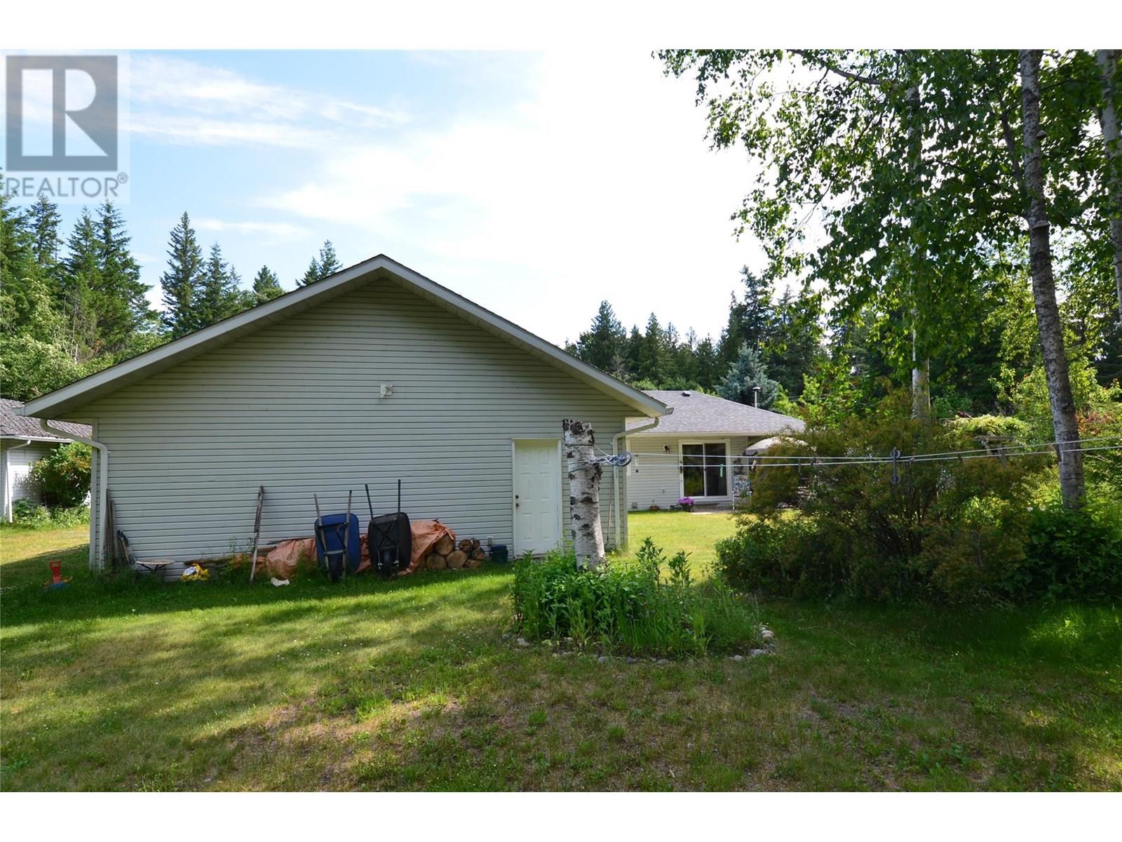  3915 Express Point Road, Scotch Creek
