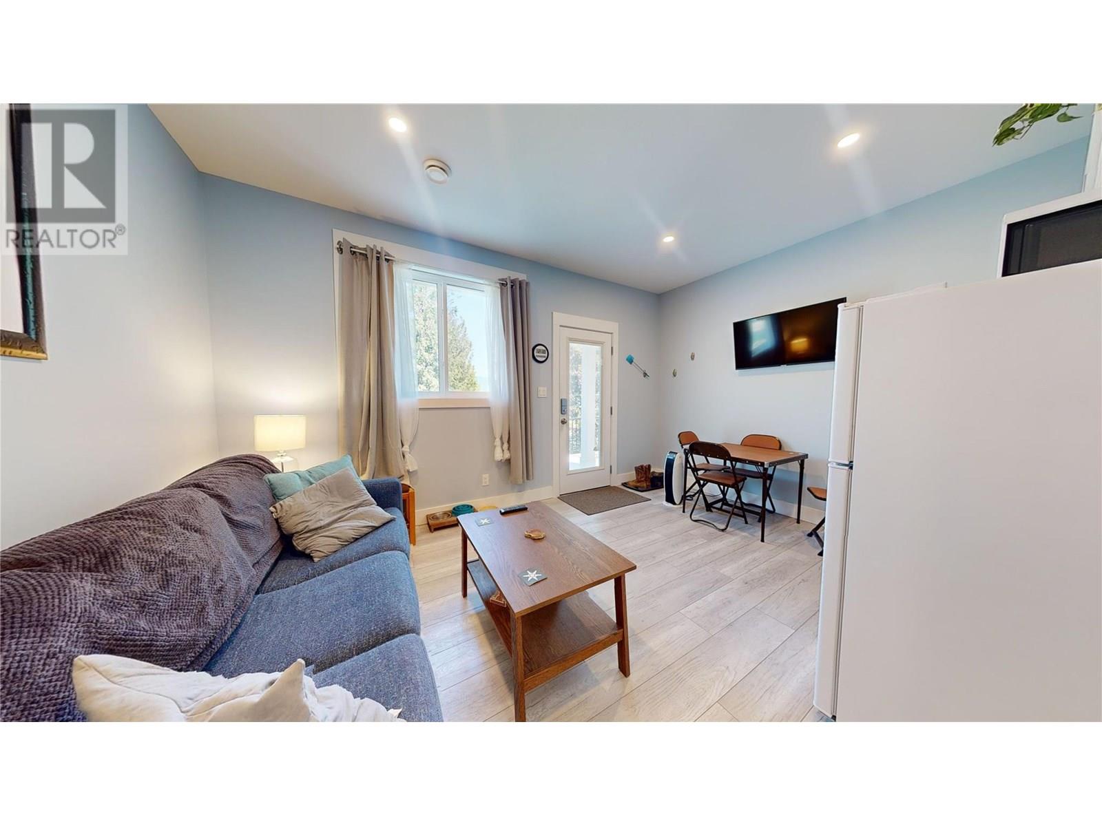 2526 Waverly Drive, Blind Bay