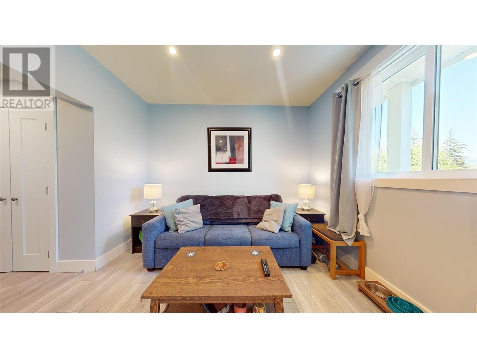 2526 Waverly Drive, Blind Bay