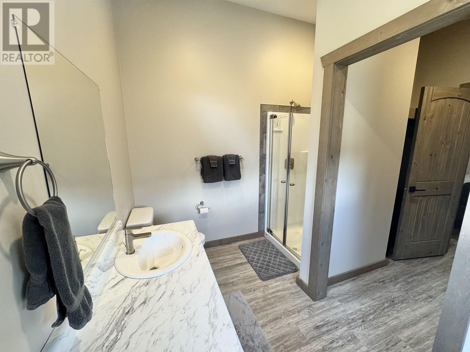 1292 FOWLER PLACE, Valemount