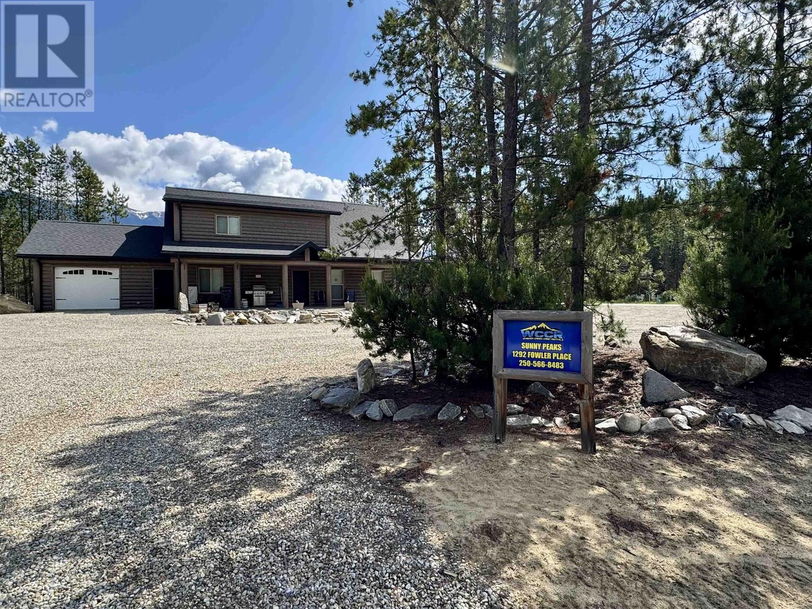 1292 FOWLER PLACE, Valemount